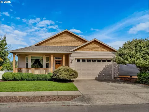 37161 Coralburst St, Sandy, OR 97055