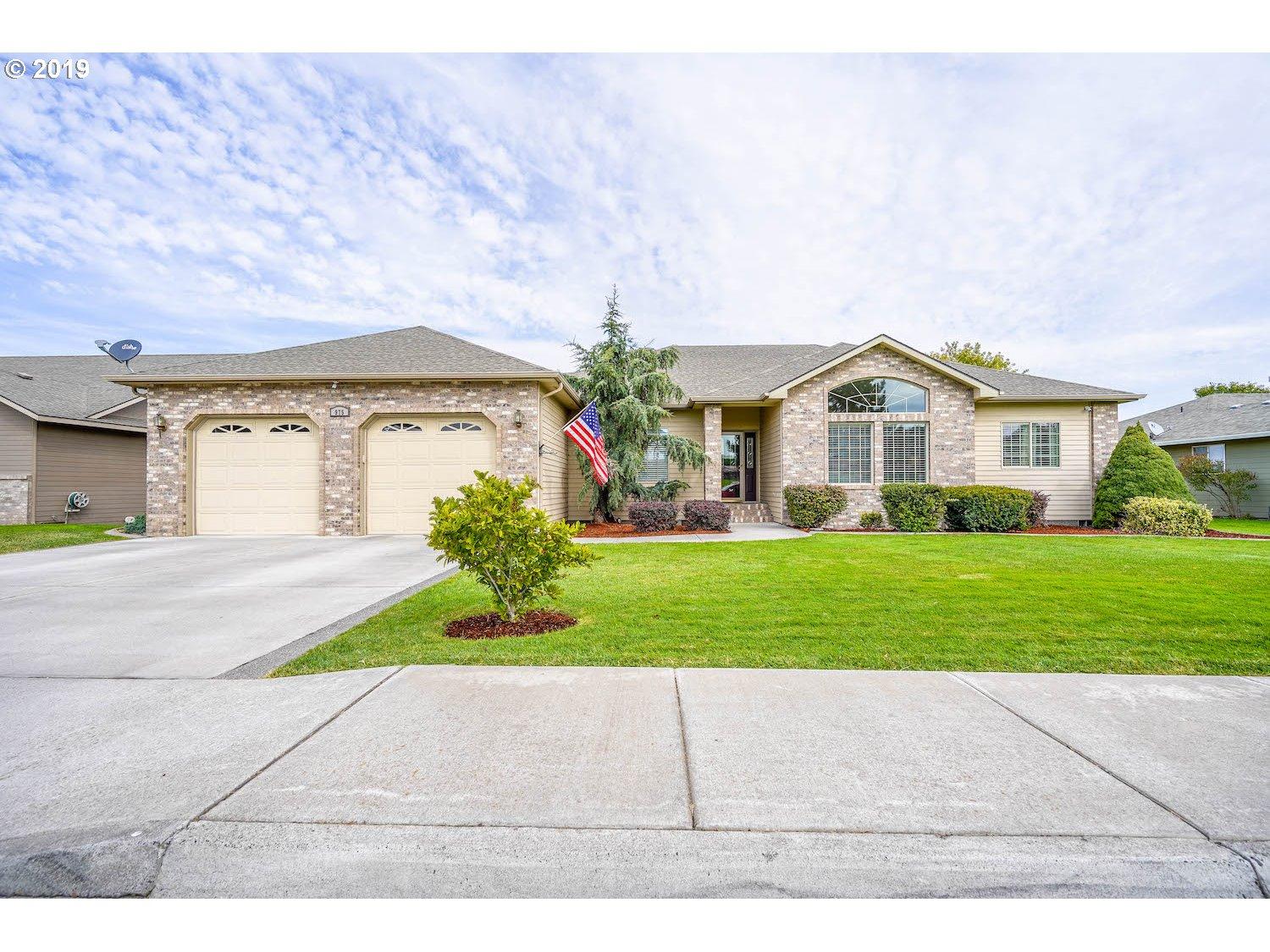 975 E Newport Ave, Hermiston, OR 97838 MLS 19504862