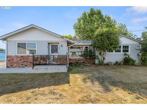 119 Terrace Ln, Sutherlin, OR 97479