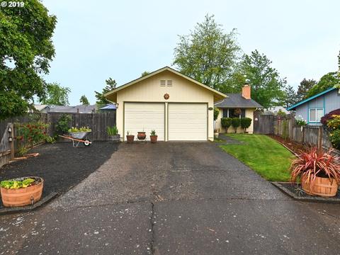 3863 Peppertree Dr, Eugene, OR 97402 photo 1