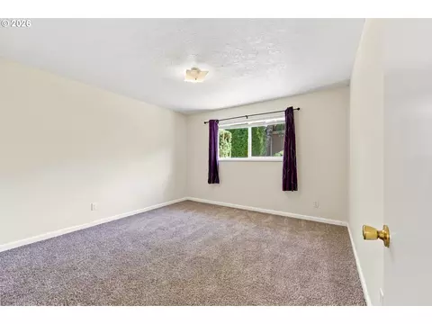 Bedroom - 880 NW Florence Ave, Gresham, OR 97030 photo 3 of 4