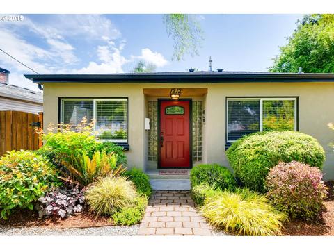 1212 E 5th St, Newberg, OR 97132 photo 1