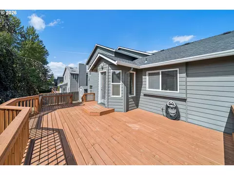 Exterior - 4396 SE 1st Ter, Gresham, OR 97080 photo 3 of 9