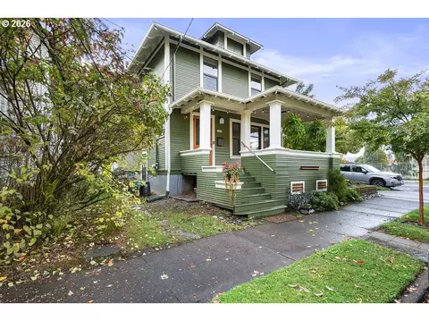 1804 SE Oak St, Portland, OR 97214