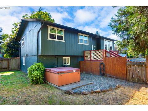 324 Third St, Dillard, OR 97432 photo 1