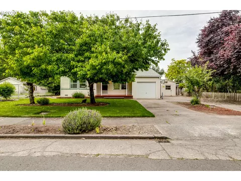 970 Laurelhurst Dr, Eugene, OR 97402 photo 1