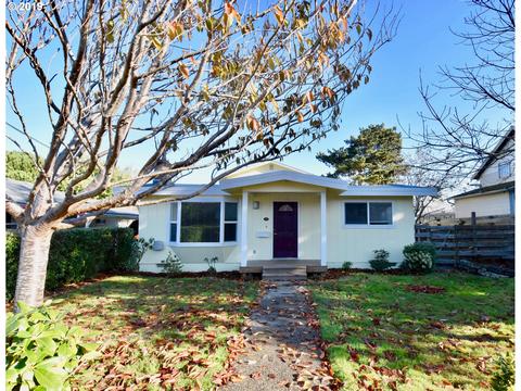 2477 Everett, North Bend, OR 97459 photo 1