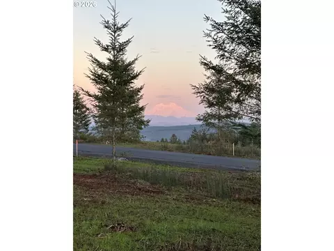 232 Suncrest Dr #3, Castle Rock, WA 98611