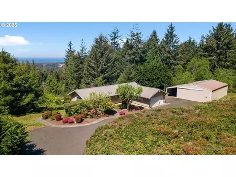69936 Stage Rd, North Bend, OR 97459