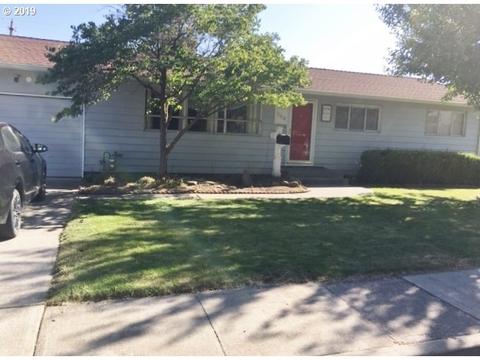 2804 SW Nye Ave, Pendleton, OR 97801 photo 1