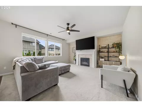 Living - 4128 SW Emerald Ave, Gresham, OR 97080 photo 1 of 2