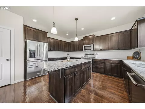 Kitchen - 4128 SW Emerald Ave, Gresham, OR 97080 photo 1 of 4