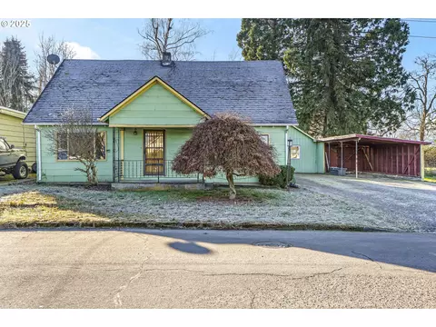 600 Whittier St, Silverton, OR 97381