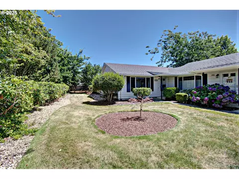 888 NE Fleming Ave # B-91, Gresham, OR 97030