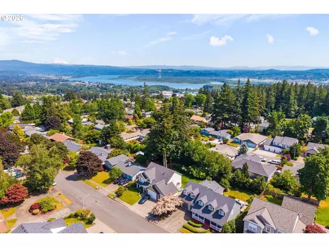 View/Area - 1002 NW 22nd Ave, Camas, WA 98607 photo 4 of 4