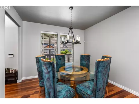 Dining - 1002 NW 22nd Ave, Camas, WA 98607 photo 1 of 1