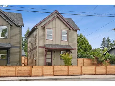 5444 NE Prescott St #1, Portland, OR 97218