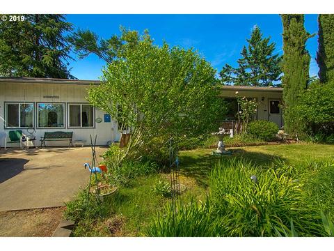 3072 Pixie Ave, Roseburg, OR 97471 photo 1
