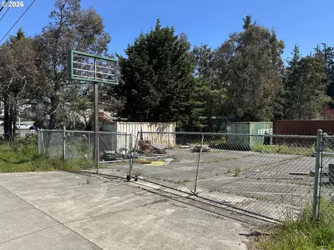 755 S Empire Blvd, Coos Bay, OR 97420