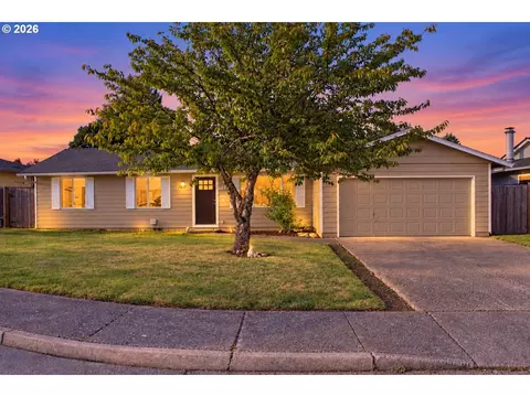 4527 Garden Ct, Salem, OR 97317