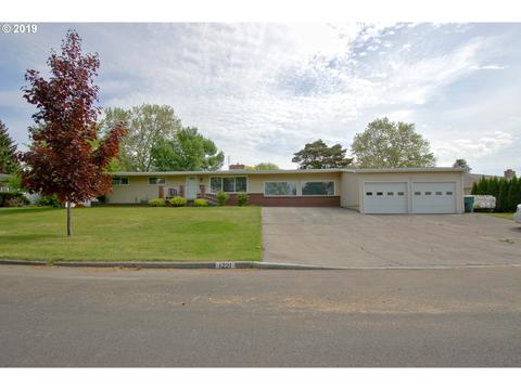 1221 NW Johns Ave, Pendleton, OR 97801 photo 1