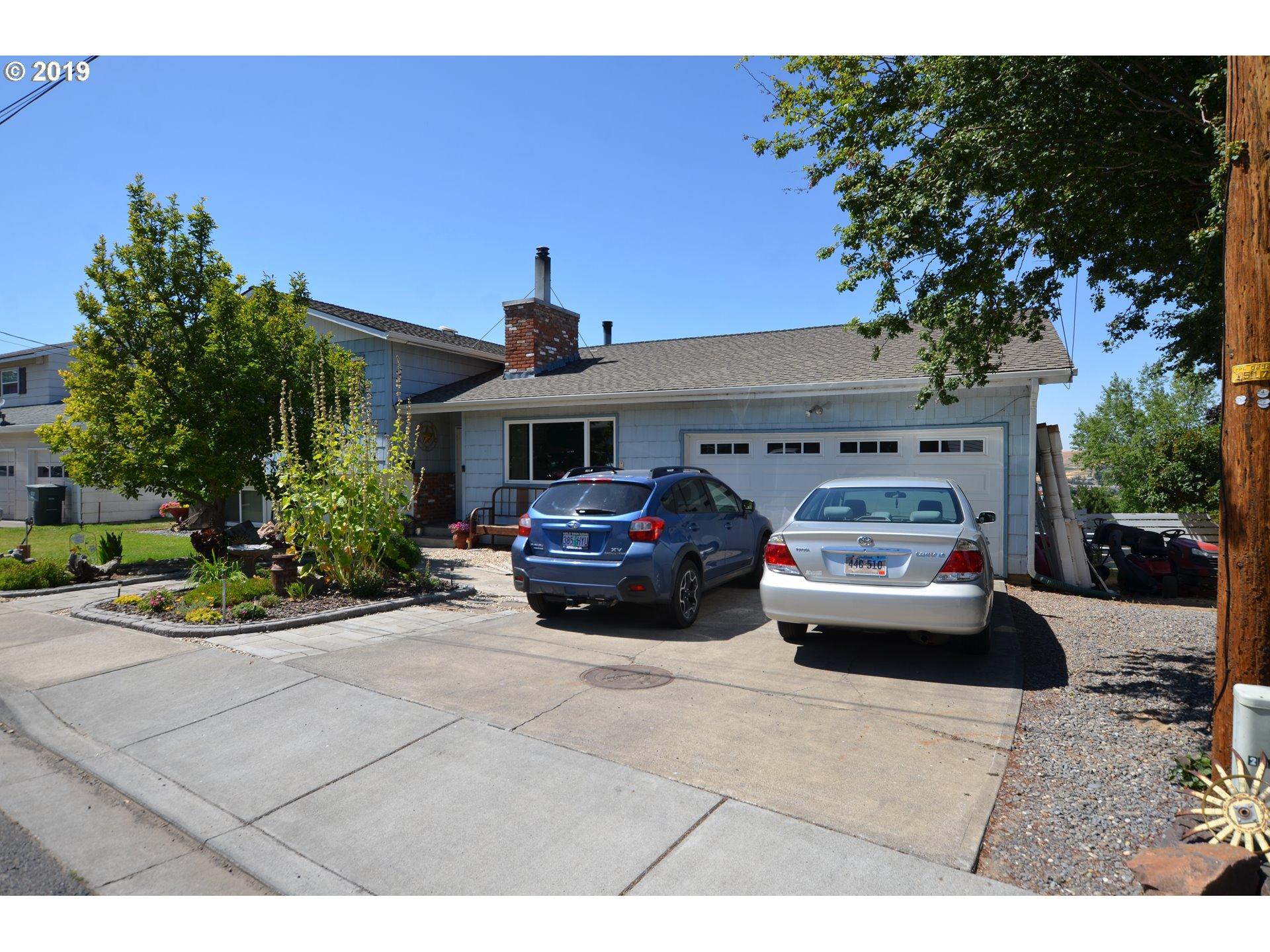 2215 SW Ladow Ave, Pendleton, OR 97801 MLS 19655891