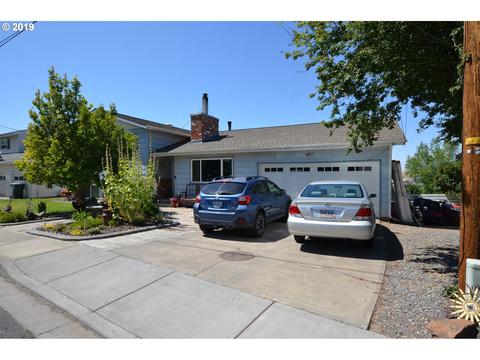 2215 SW Ladow Ave, Pendleton, OR 97801 photo 1