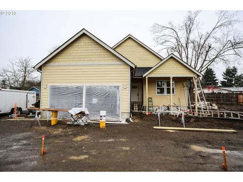 2082 Primrose St, Eugene, OR 97401 photo 1