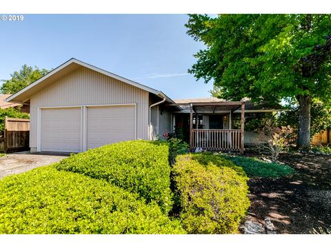 3744 Peppertree Dr, Eugene, OR 97402 photo 1