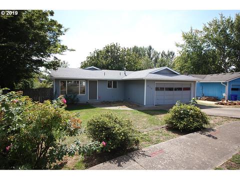 639 S Emerald Loop, Cornelius, OR 97113 photo 1