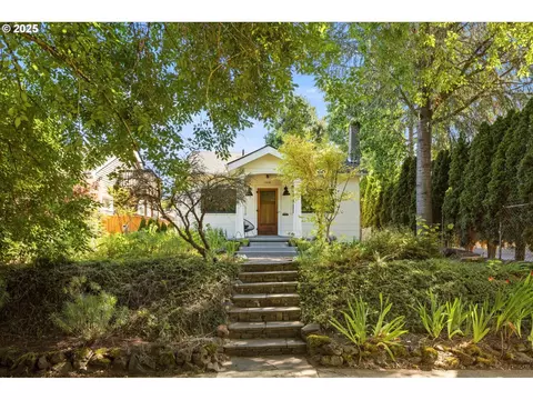 2428 SE Ladd Ave, Portland, OR 97214