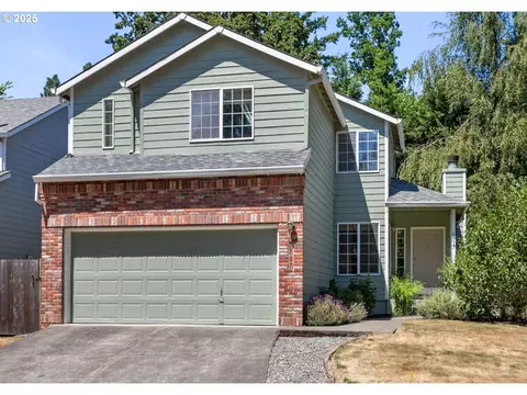 7717 SW Chase Ln, Portland, OR 97223