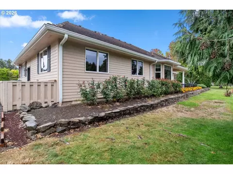 Exterior - 644 Casper Loop N, Keizer, OR 97303 photo 9 of 13