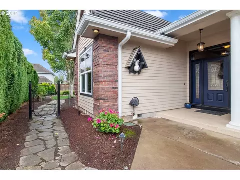Exterior - 644 Casper Loop N, Keizer, OR 97303 photo 2 of 13