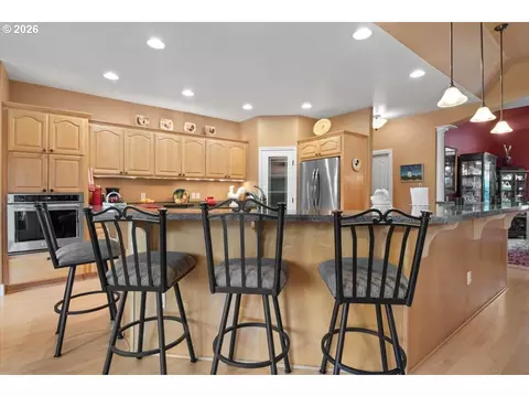 Kitchen - 644 Casper Loop N, Keizer, OR 97303 photo 1 of 6