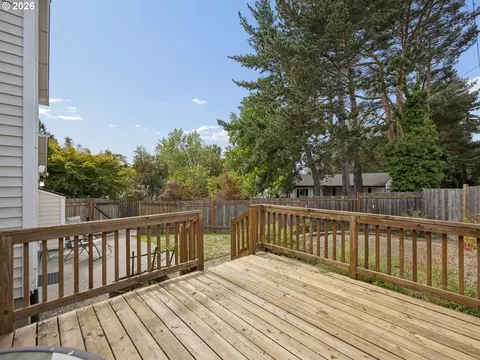 Exterior - 5303 SE 13th Ct, Gresham, OR 97080 photo 9 of 10