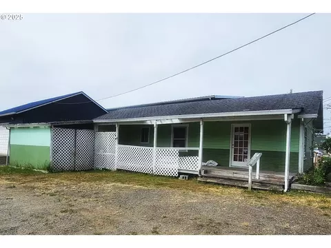 901 Garibaldi Ave, Garibaldi, OR 97118