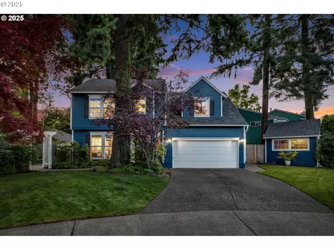 241 NW Scott St, Hillsboro, OR 97124