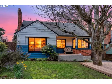 635 SE 55th Ave, Portland, OR 97215
