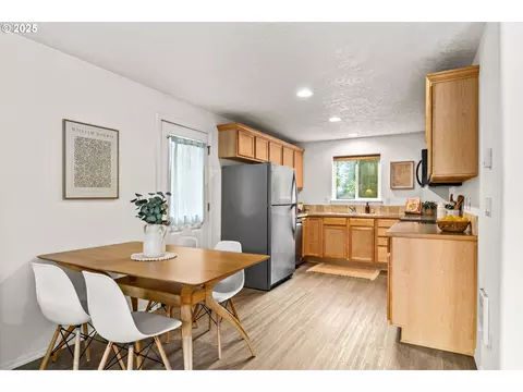 Other - 3031 Hummingbird Ln, Eugene, OR 97405 photo 2 of 5