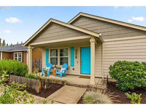 Exterior - 3031 Hummingbird Ln, Eugene, OR 97405 photo 3 of 9