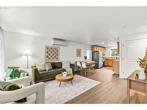 Living - 3031 Hummingbird Ln, Eugene, OR 97405 photo 1 of 5