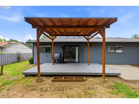 Exterior - 2893 NE Juniper Ave, Gresham, OR 97030 photo 9 of 11