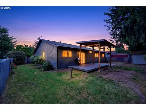 Exterior - 2893 NE Juniper Ave, Gresham, OR 97030 photo 2 of 11