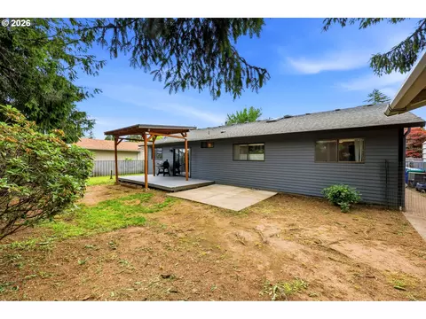 Exterior - 2893 NE Juniper Ave, Gresham, OR 97030 photo 8 of 11