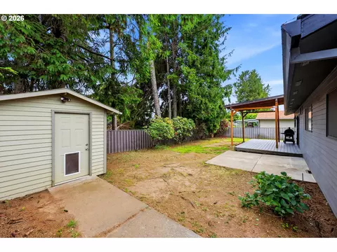 Exterior - 2893 NE Juniper Ave, Gresham, OR 97030 photo 7 of 11