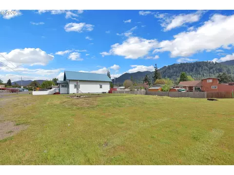 Highway 58, Oakridge, OR 97463