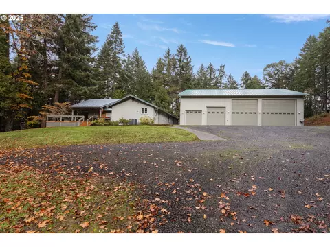 894 Colwell Hill Ln, Roseburg, OR 97471