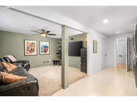 Other - 1060 Upper Devon Ln, Lake Oswego, OR 97034 photo 9 of 11