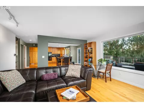Other - 1060 Upper Devon Ln, Lake Oswego, OR 97034 photo 1 of 11